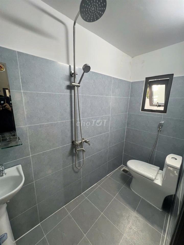 NHÀ ĐẸP XÂY MỚI LÊ VĂN KHƯƠNG, CÁCH CHỢ THIẾC 200M !!!