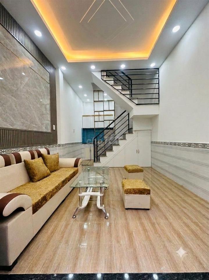 NHÀ MỚI XÂY NGAY SIÊU THỊ METRO, CÁCH GÒ VẤP CHỈ 500M !!!