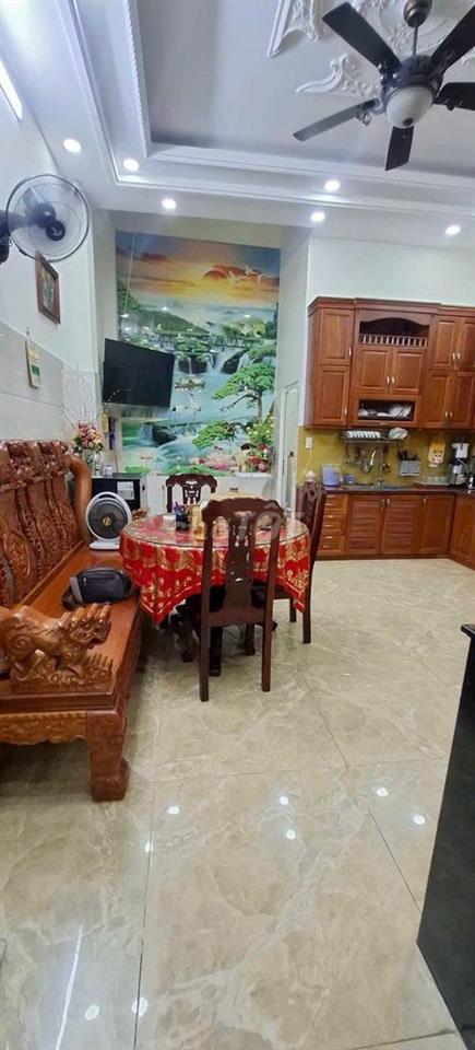 BÁN NHÀ PHỐ ĐÚC 5 LẦU ĐẸP PHƯỜNG TÂN CHÁNH HIỆP QUẬN 12