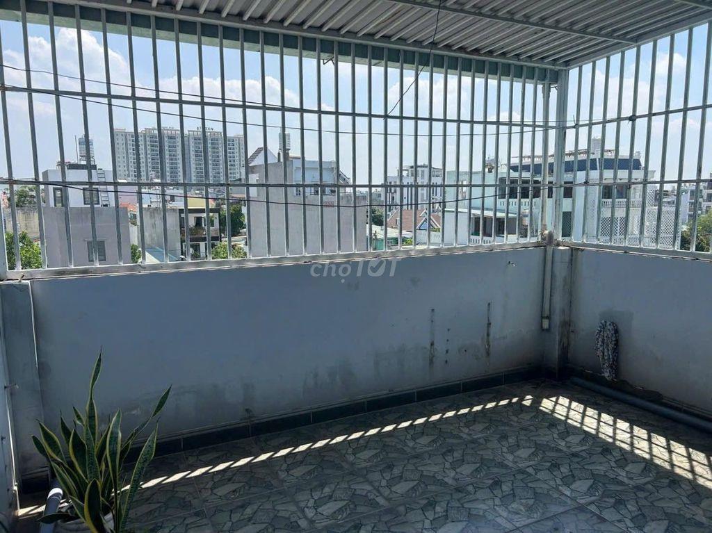 CHO THUÊ NHÀ ĐẸP 3 LẦU HẺM RỘNG 6M LÂM THỊ HỐ PHƯỜNG TCH QUẬN 12