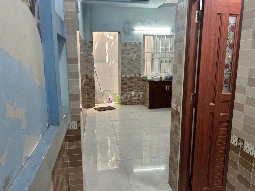 CHO THUÊ NHÀ ĐẸP 3 LẦU HẺM RỘNG 6M LÂM THỊ HỐ PHƯỜNG TCH QUẬN 12