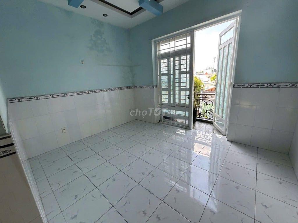 CHO THUÊ NHÀ ĐẸP 3 LẦU HẺM RỘNG 6M LÂM THỊ HỐ PHƯỜNG TCH QUẬN 12
