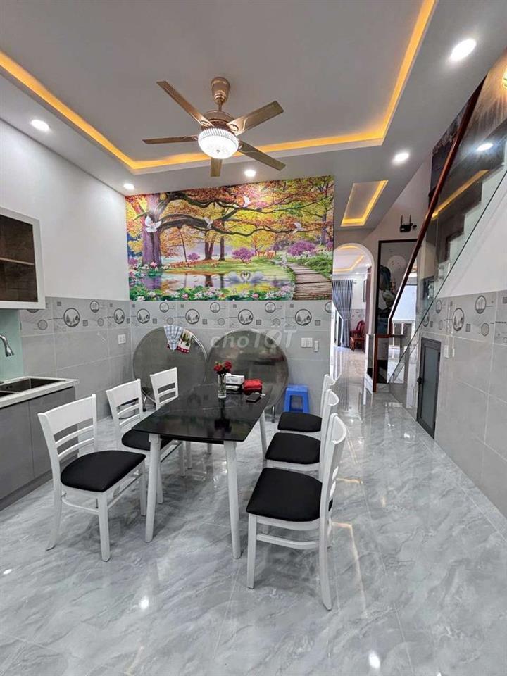 Nhà mới huỳnh thị hai