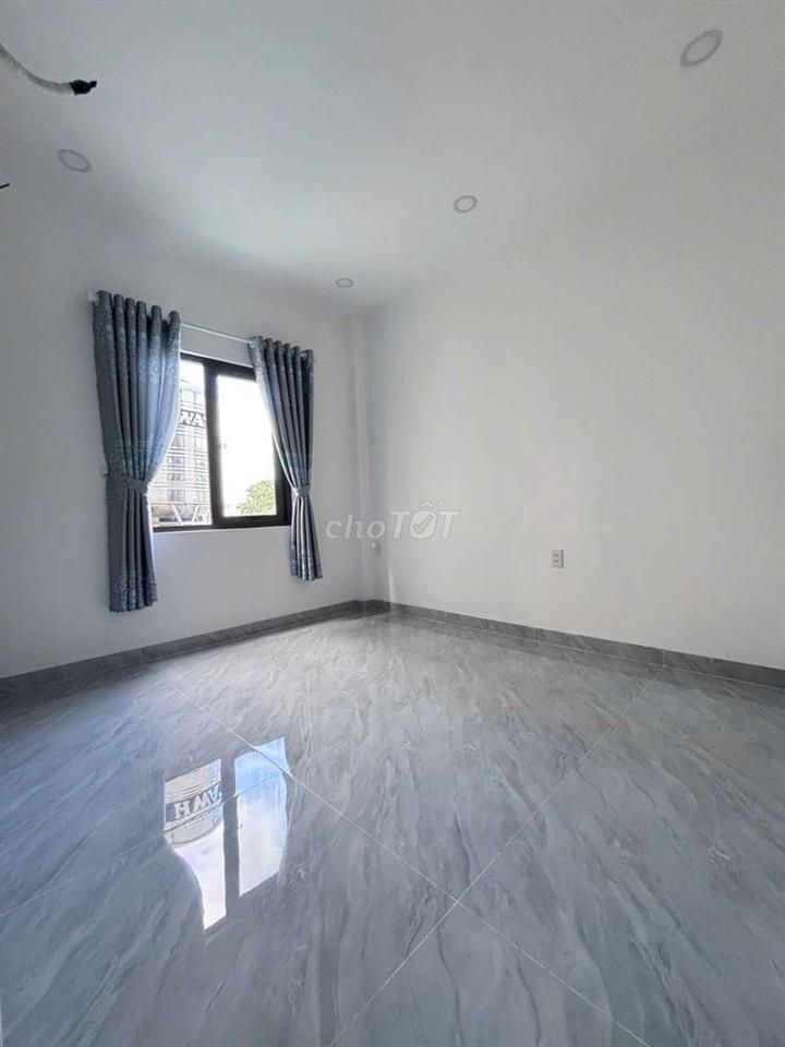 Nhà mới huỳnh thị hai