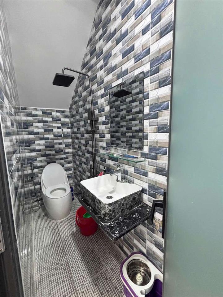 Nhà mới huỳnh thị hai