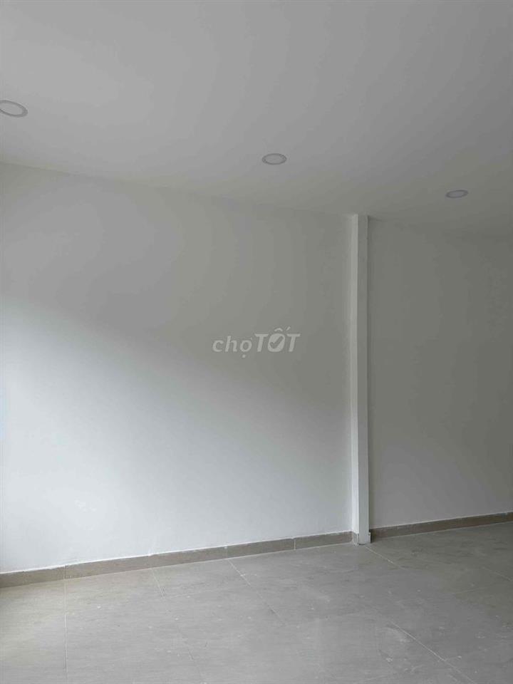 Chính chủ cần bán nhà phố liền kề thích hợp làm kho hàng mặt bằng kinh