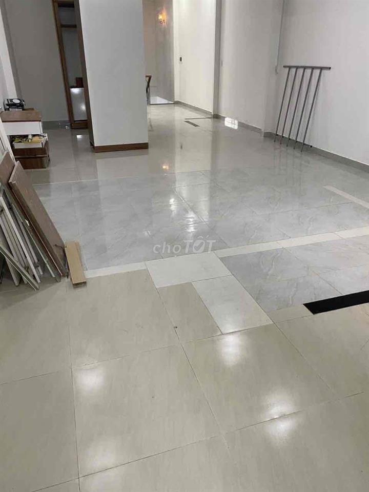 Chính chủ cần bán nhà phố liền kề thích hợp làm kho hàng mặt bằng kinh