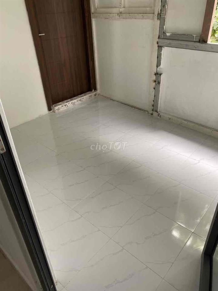 Chính chủ cần bán nhà phố liền kề thích hợp làm kho hàng mặt bằng kinh