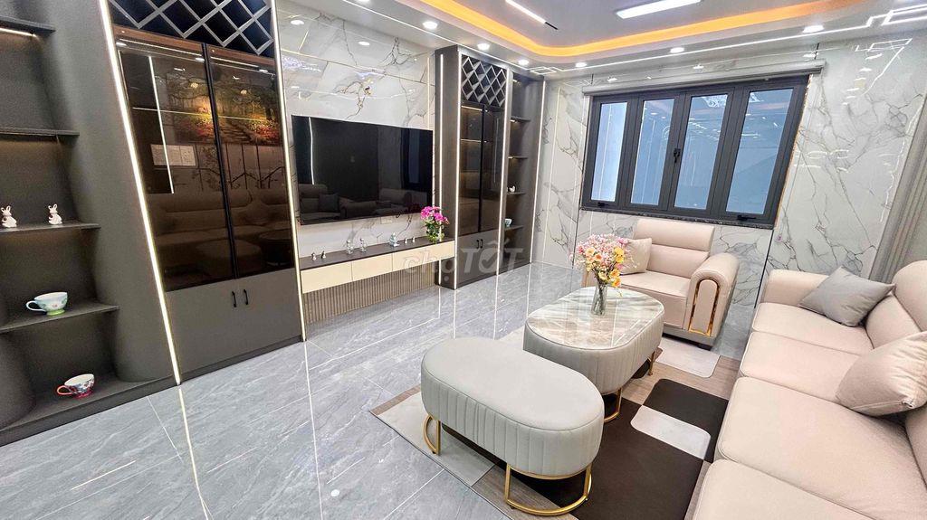 hơn 7 đồng có căn mặ tiền-vừa ở vừa kdbuon bán-dg 8m thông.quận 12