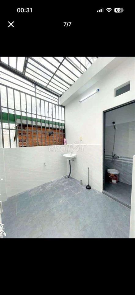 NHÀ TRƯƠNG THỊ HOA NGAY SIÊU THỊ MÊTRỞ CẦU VƯỢT TÂN THỚI HIỆP 