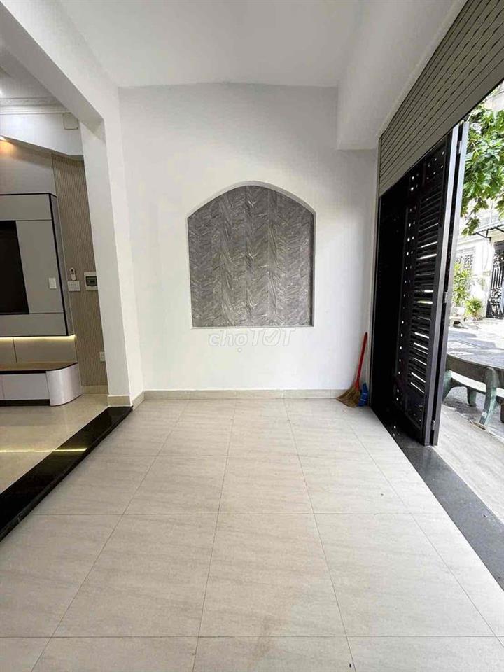 Cần Bán Nhà Đẹp 1 trệt 3 lầu 65m2  Q12 Giá Rẻ