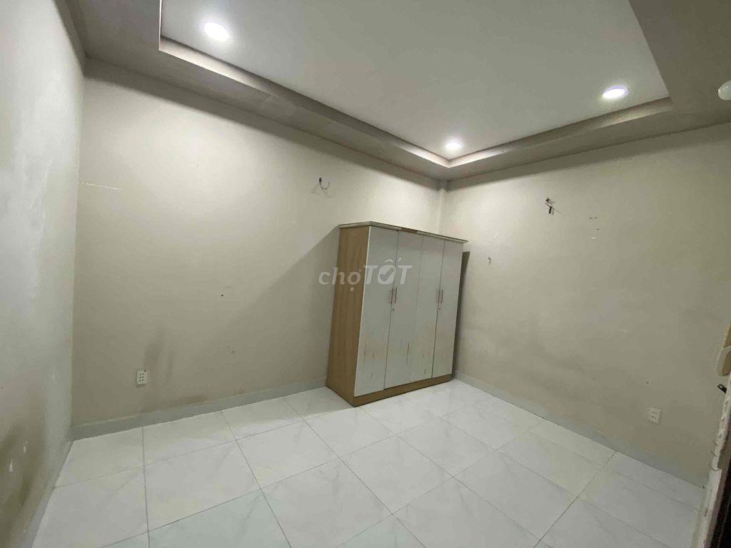 Nhà hẻm xe hơi