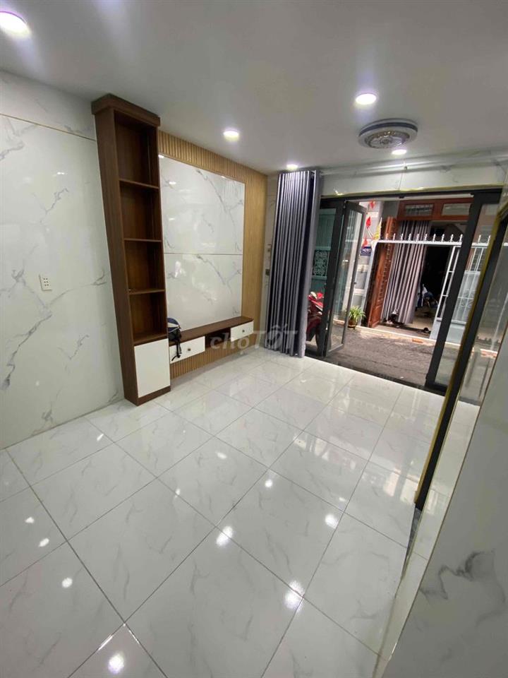 Nhà Tân Thới Hiệp 14 Q12 cách gò vấp 7p đi xe chỉ 1tỷ590
