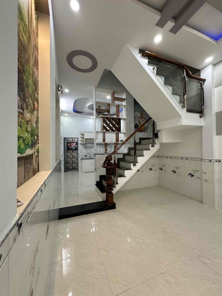 Nhà kiên cố 1/ Lê Thị Riêng 1 trệt 2 lầu