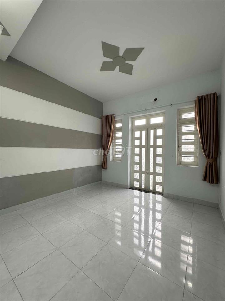 Nhà kiên cố 1/ Lê Thị Riêng 1 trệt 2 lầu