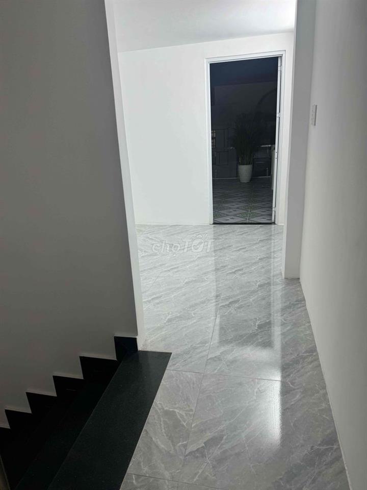 Bán nhà 4x24M đường TX 43