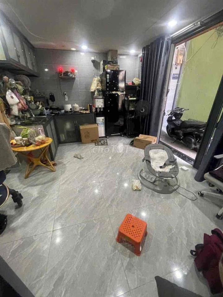 bán nhà SHR sát Phần mềm quang trung Quận 12 - 2PN 2WC