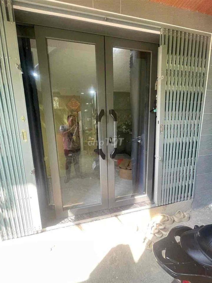 bán nhà SHR sát Phần mềm quang trung Quận 12 - 2PN 2WC