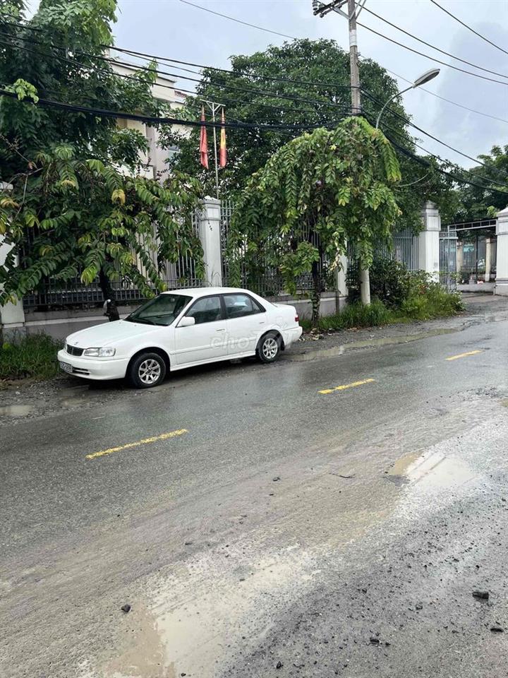 Nhà mặt phố