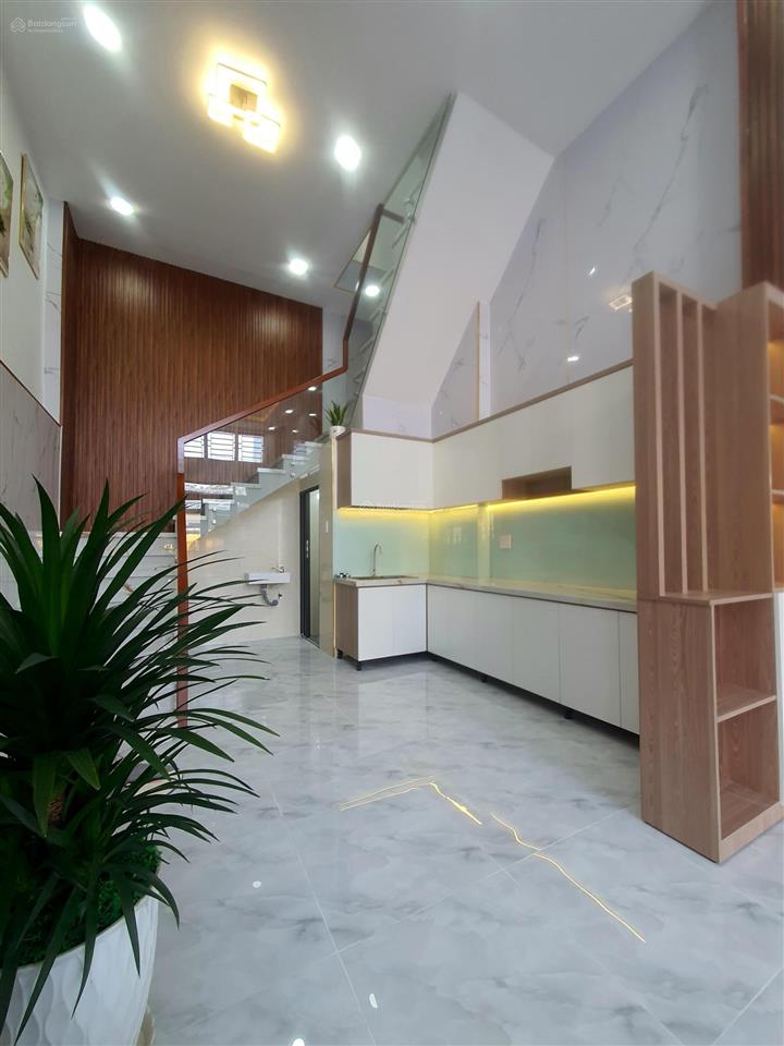 Nhà 2 mt đường thạnh xuân 22 kinh doanh buôn bán, có 2pt đang cho thuê.