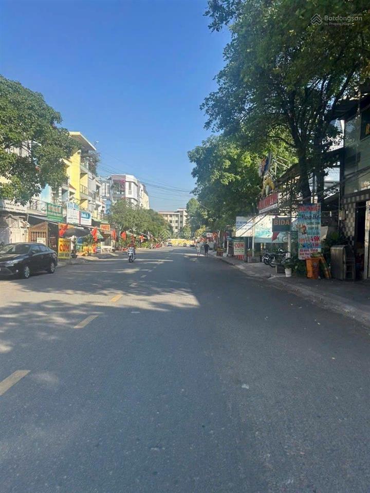 Bán lô đất 105m2 mặt đường d1, man thiện, hiệp phú giá 9 tỷ
