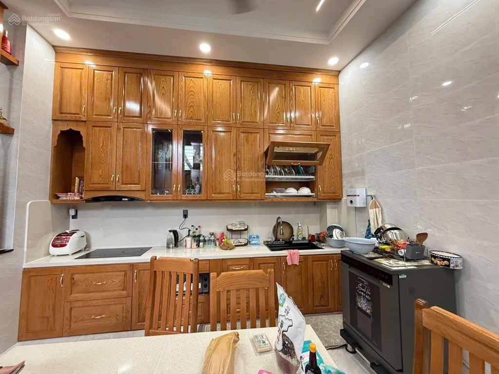 Bán nhà 4 tầng đường 182 lã xuân oai, phường tăng nhơn phú giá 7 tỷ