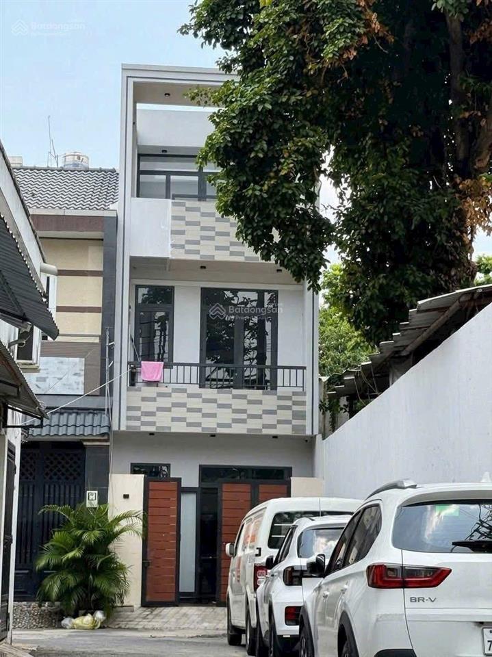 Bán căn nhà 1 trệt 2 lầu đường man thiện giá 6,1 tỷ