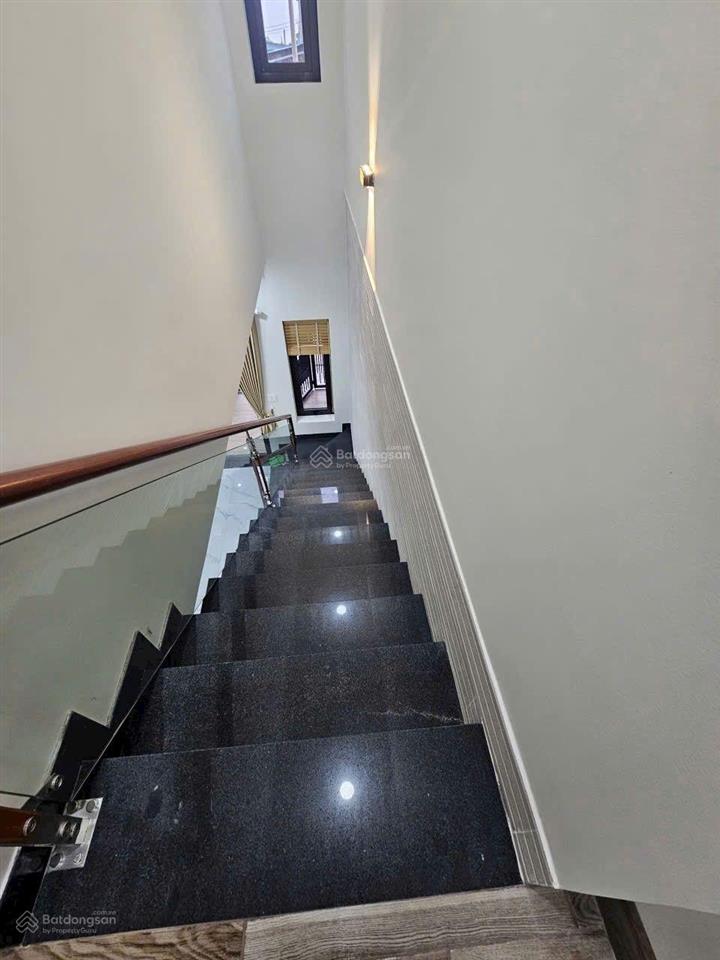 Bán nhà 1 trệt 2 lầu đường hoàng hữu nam giá 6 tỷ 2