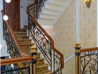 Bán nhà 1 trệt 3 lầu đường lê văn việt giá 8 tỷ 4