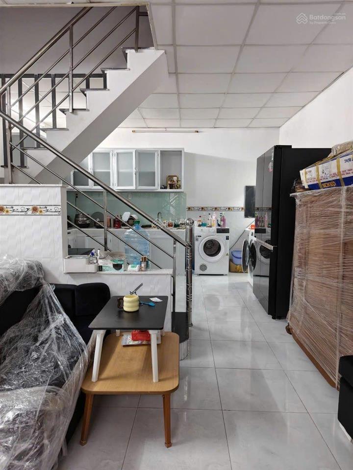 Bán nhà 1 trệt 1 lầu đường 106, man thiện giá 3,3 tỷ