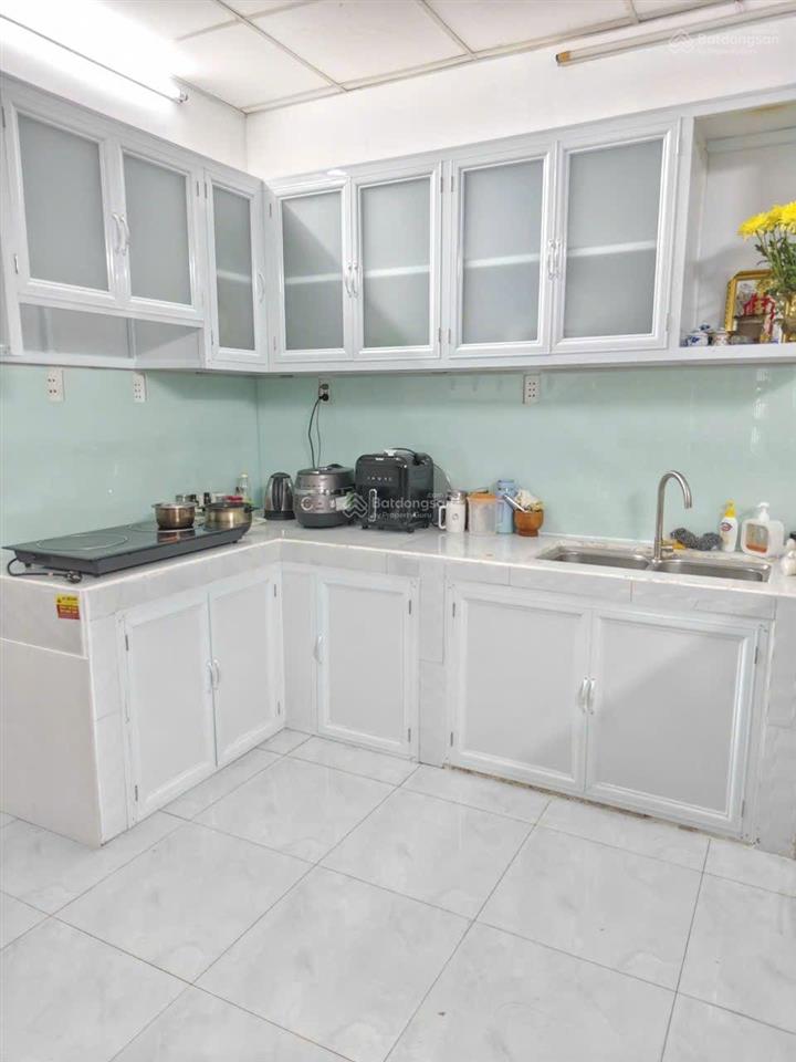 Bán nhà 1 trệt 1 lầu đường 106, man thiện giá 3,3 tỷ