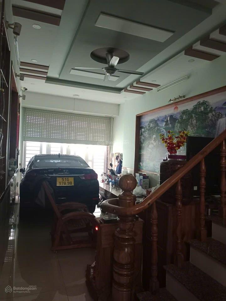 Bán nhà 1 trệt 3 lầu đường đình phong phú giá 9 tỷ