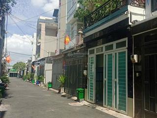 Bán nhà 1 trệt 3 lầu đường đình phong phú giá 9 tỷ