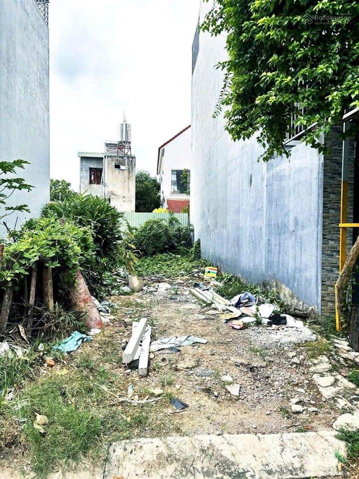 Bán lô đất 67,7 m2 hẻm 671 lê văn việt giá 4,5 tỷ