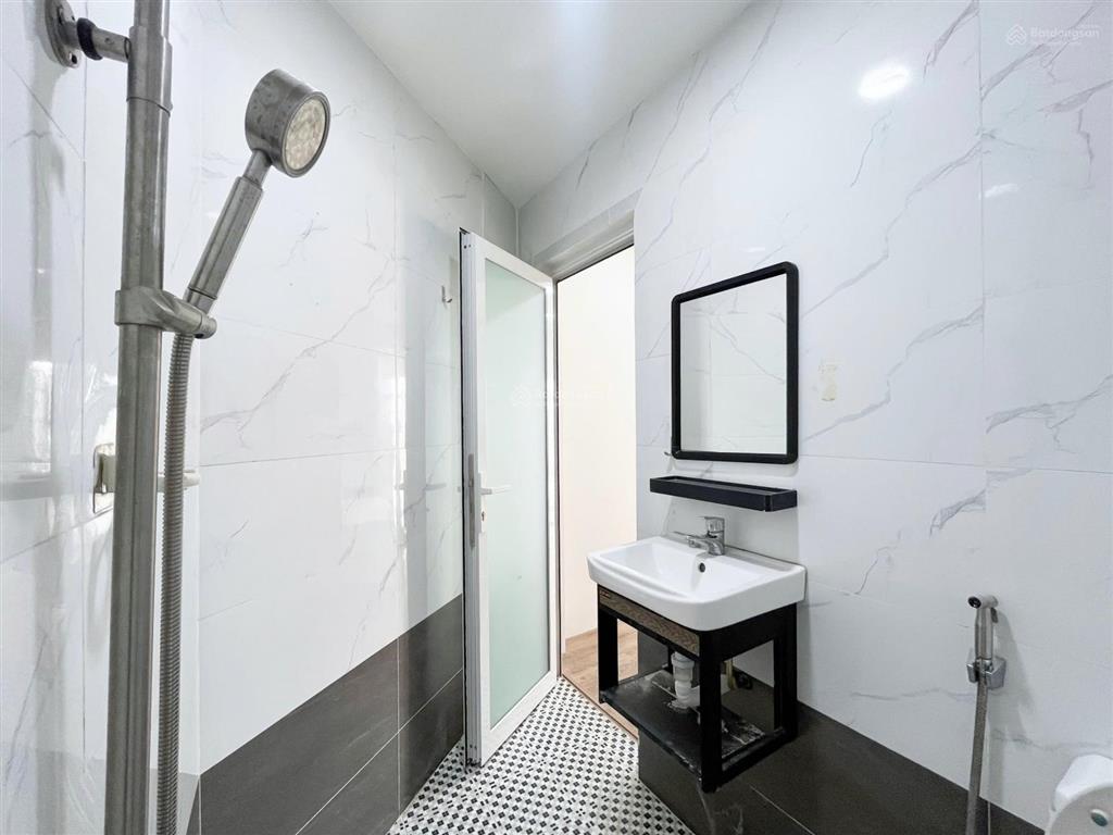 Studio xinh, full nt, an ninh tốt ngay huỳnh văn bánh, phú nhuận