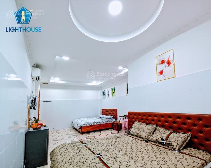 Căn hộ 2 giường ngủ full nội thất, gần cầu 3/2, quận 10