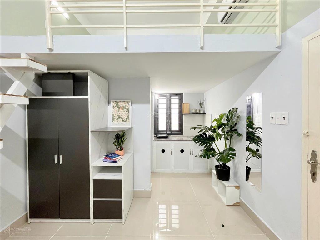 Căn hộ gác lửng, cửa sổ lớn  thang máy, bảo vệ tại bình thạnh