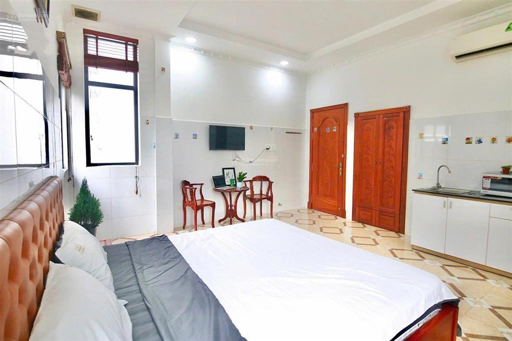 Studio không gian sáng thoáng tại quận 10