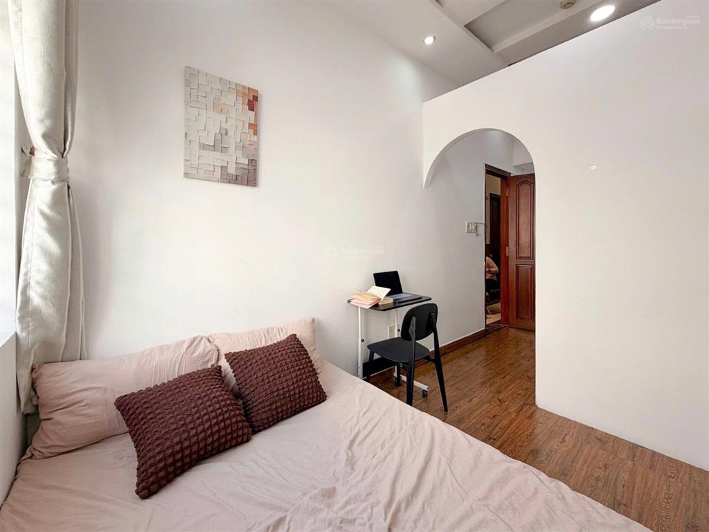 Studio full nội thất tách bếp gần etown & sân bay