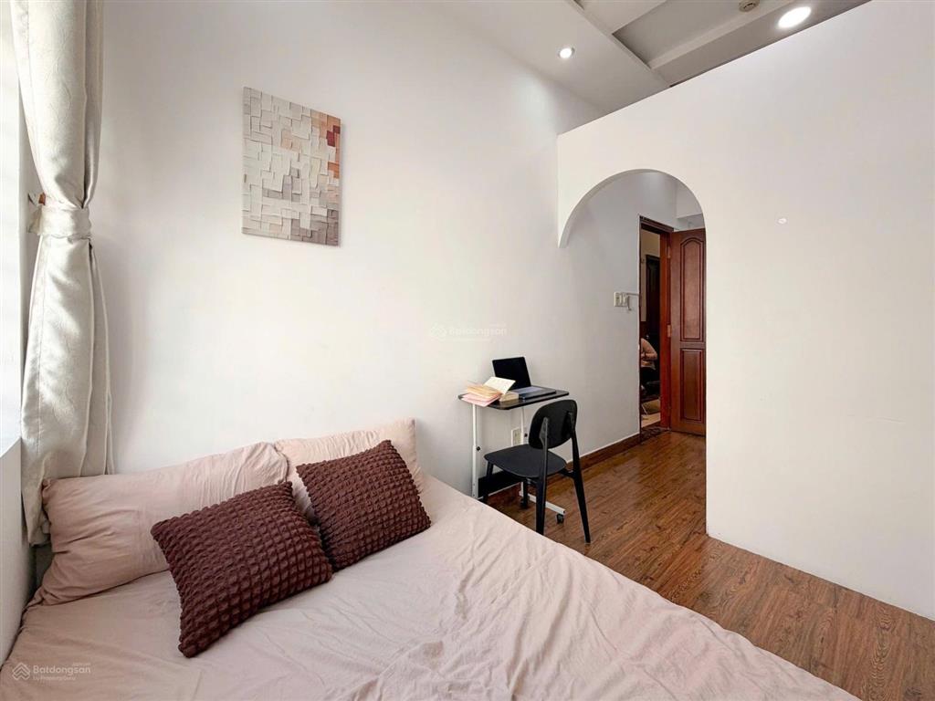 Studio đẹp gần sân bay dọn vào ở ngay