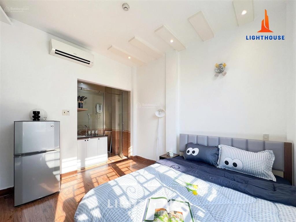 Studio đẹp gần sân bay dọn vào ở ngay