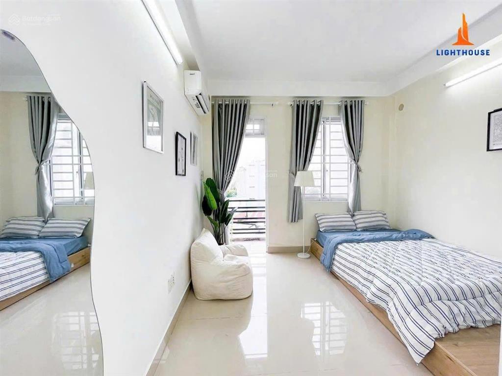 Studio ban công + tách bếp ngay đh công nghiệp tp.hcm