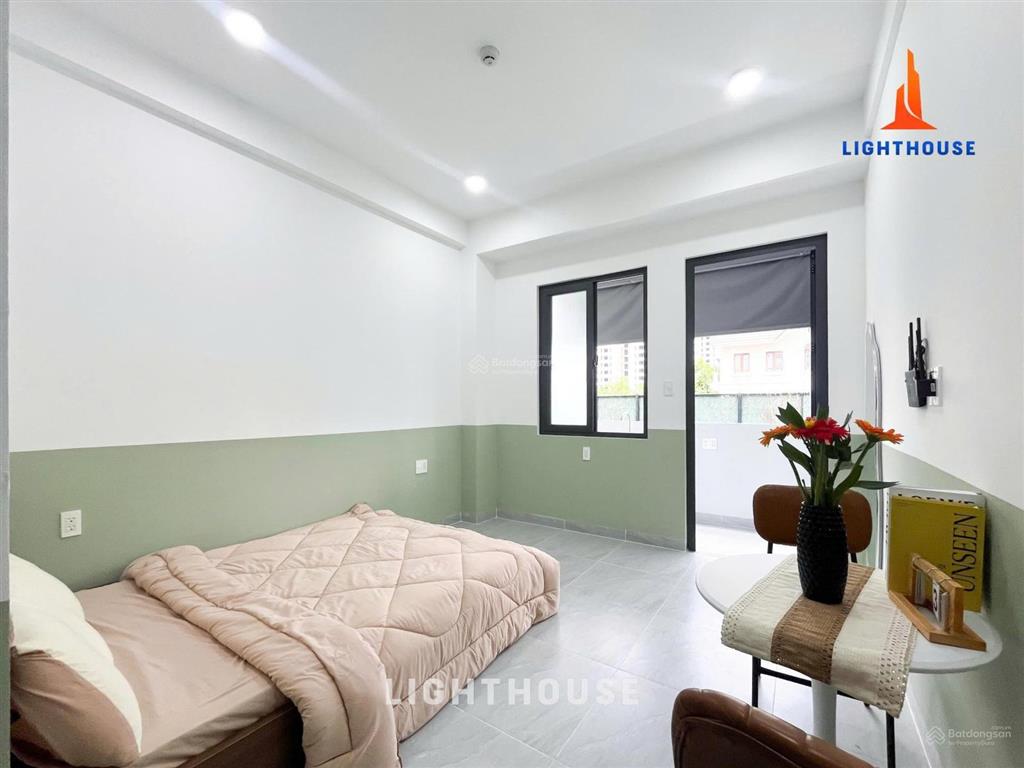Căn studio ban công siêu thoáng full nội thất trung tâm quận 2