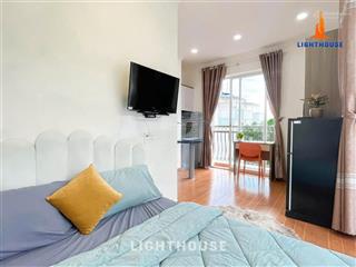 Studio ngay cộng hòa  đường c18 ban công riêng, không gian thoáng