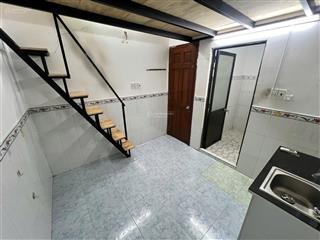 Phòng chính chủ nội thất cơ bản sát cầu chữ y, quận 8