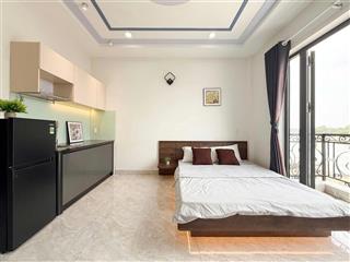 Studio 26 trần bá giao full nội thất, ban công, không gian sống tiện nghi