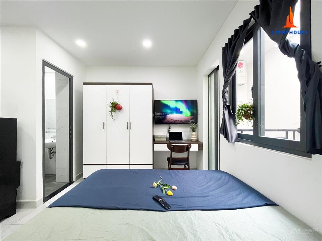 Căn hộ studio ban công  full nội thất az gần chợ bà chiểu