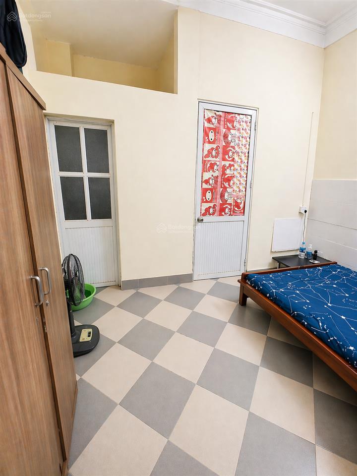 Cho thuê phòng ngõ 270 phú diễn, gần đại học tài nguyên, đh công nghiệp, ngõ rộng thoáng