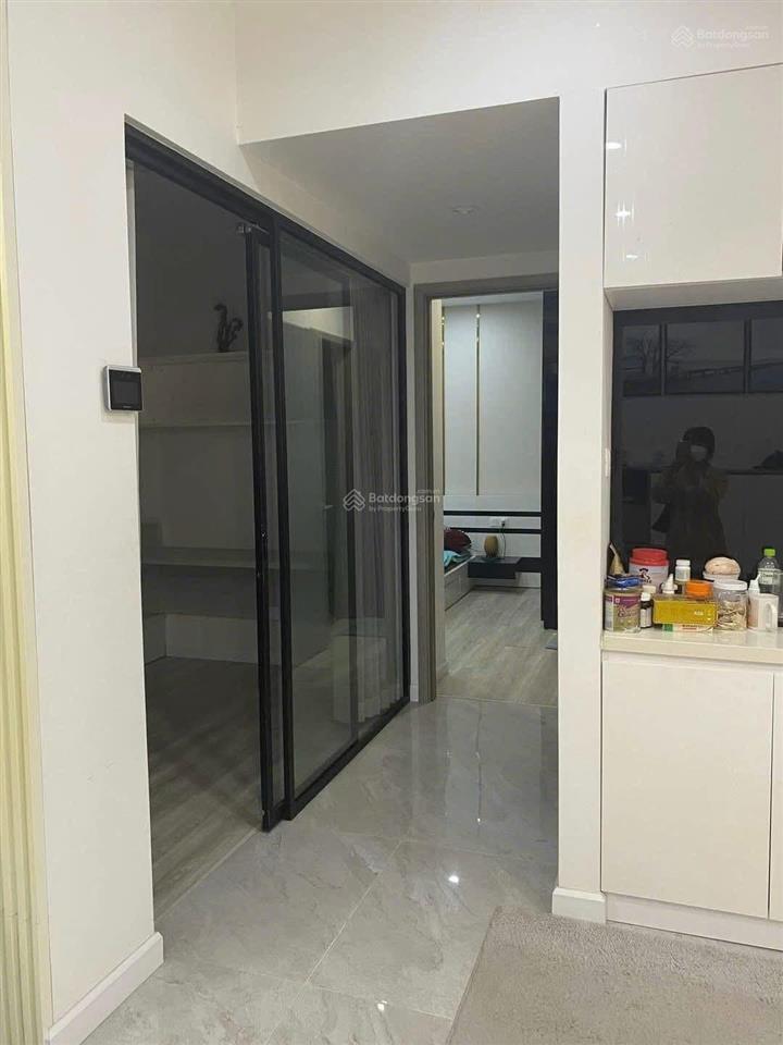 Chính chủ cần cho thuê gấp ch palm heights 80m2 tầng 32 giá 17tr, nt cao cấp.  0937 163 *** mr. lộc