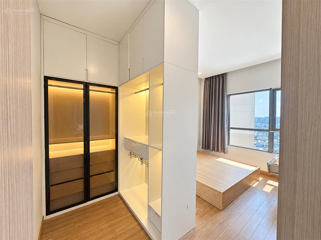 Cần tiền bán gấp ch palm heights 3pn 103m2 tầng 22, view sông hồ bơi hướng nam, giá chỉ 10ty168